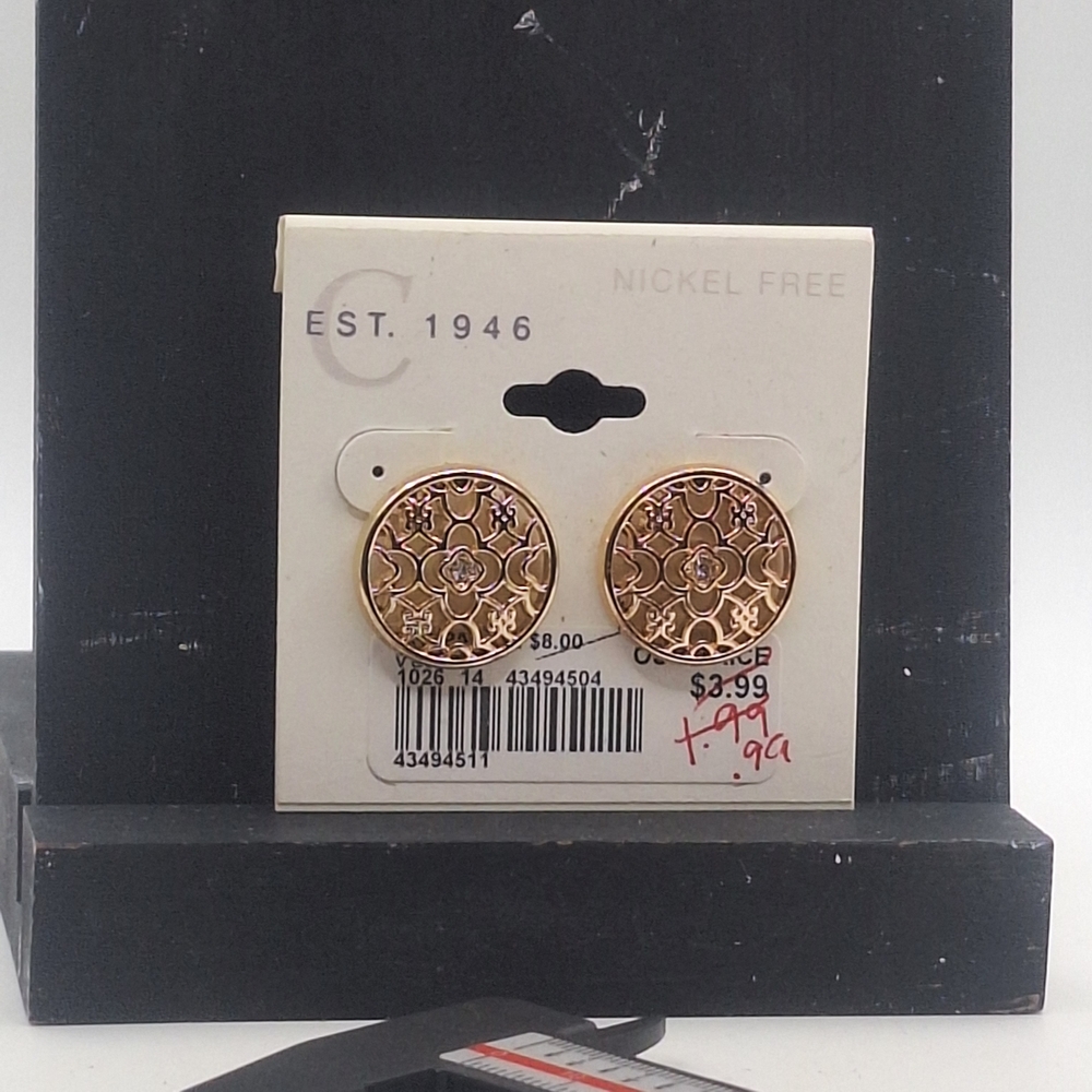 Gold Tone Filigree Round Stud Earrings